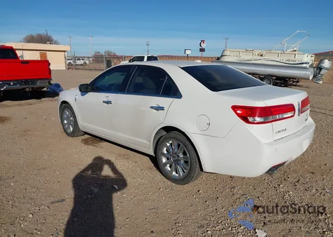 2010 Lincoln Mkz z USA, uszkodzony, nr VIN 3LNHL2GCXAR611074